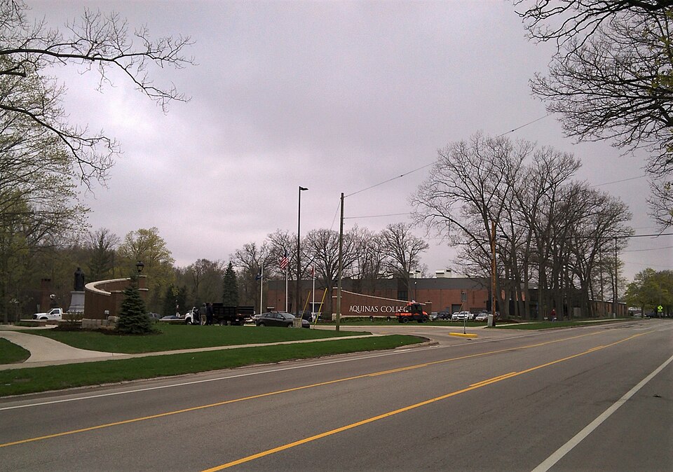 Campus of Aquinas College, Grand Rapids, MI