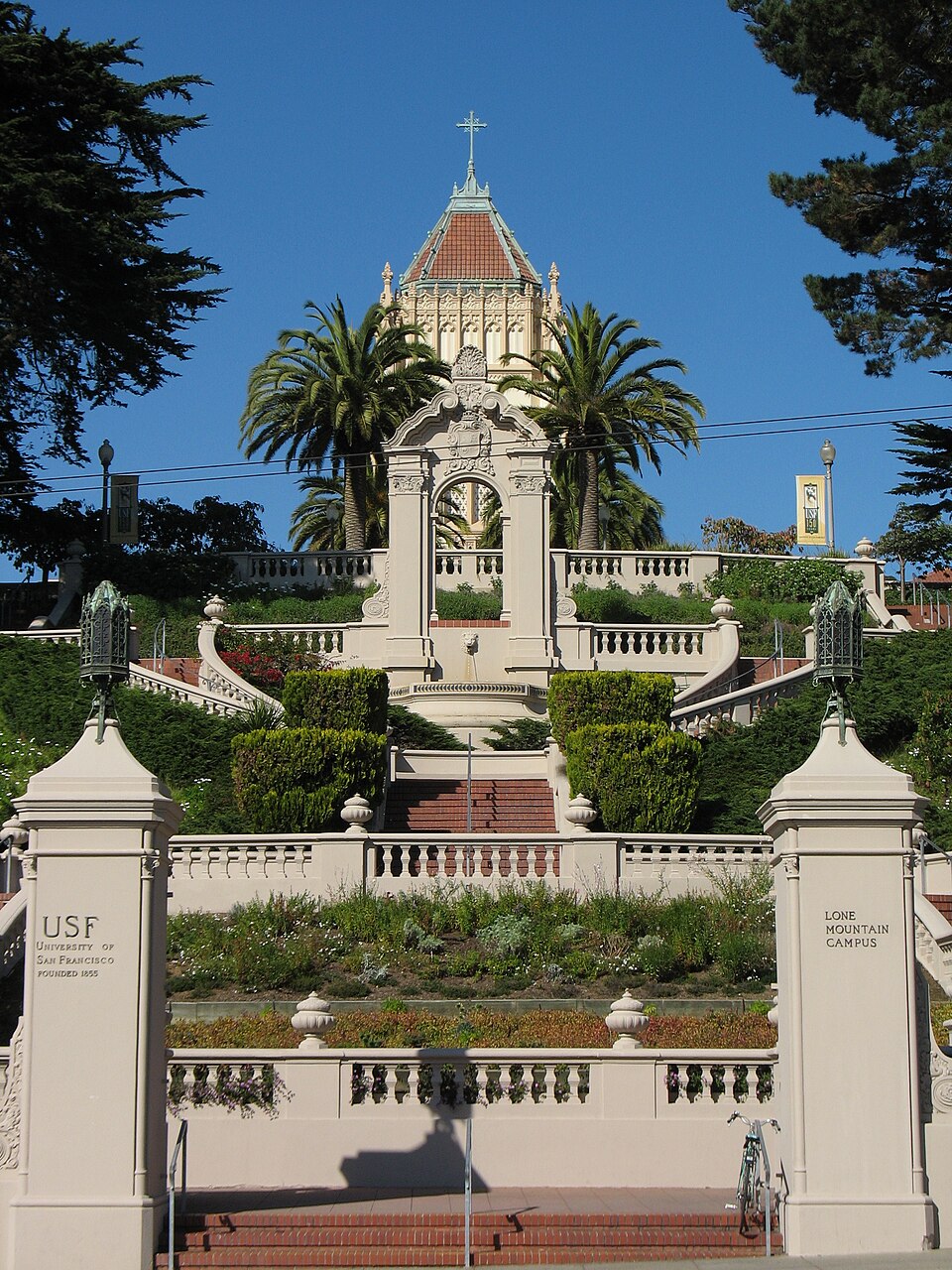 Campus of University of San Francisco, San Francisco, CA
