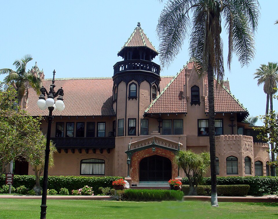 Campus of Mount Saint Mary's University, Los Angeles, CA