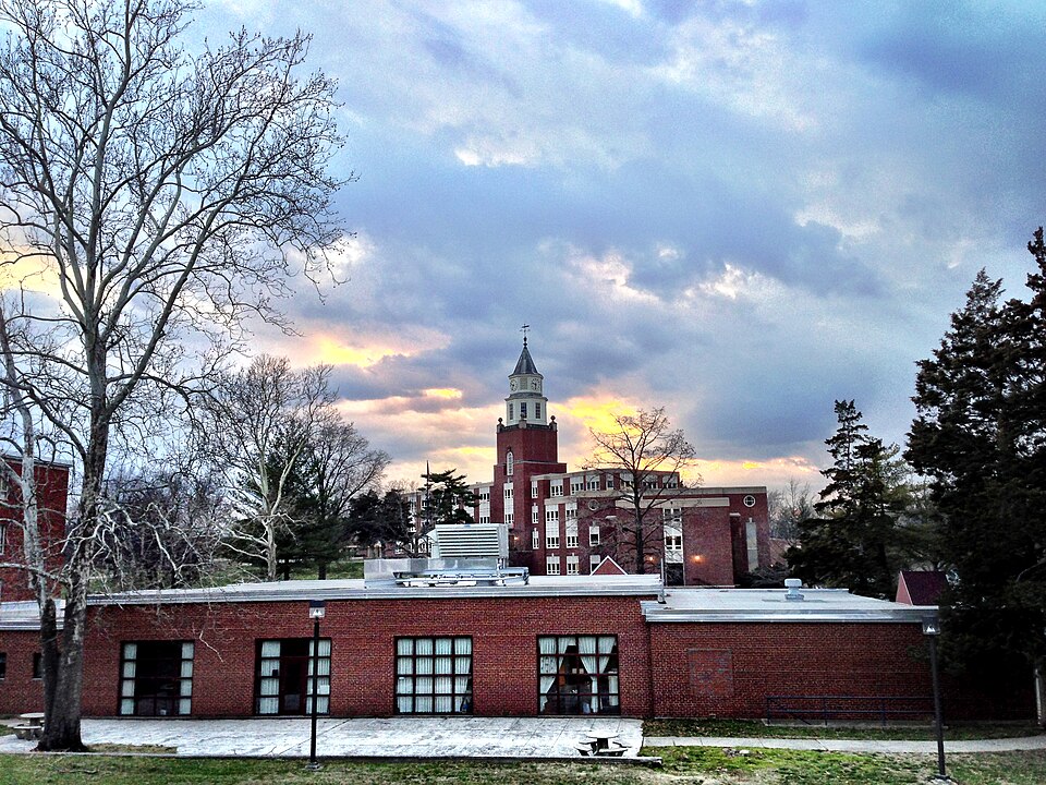 Campus of Southern Illinois University-Carbondale, Carbondale, IL