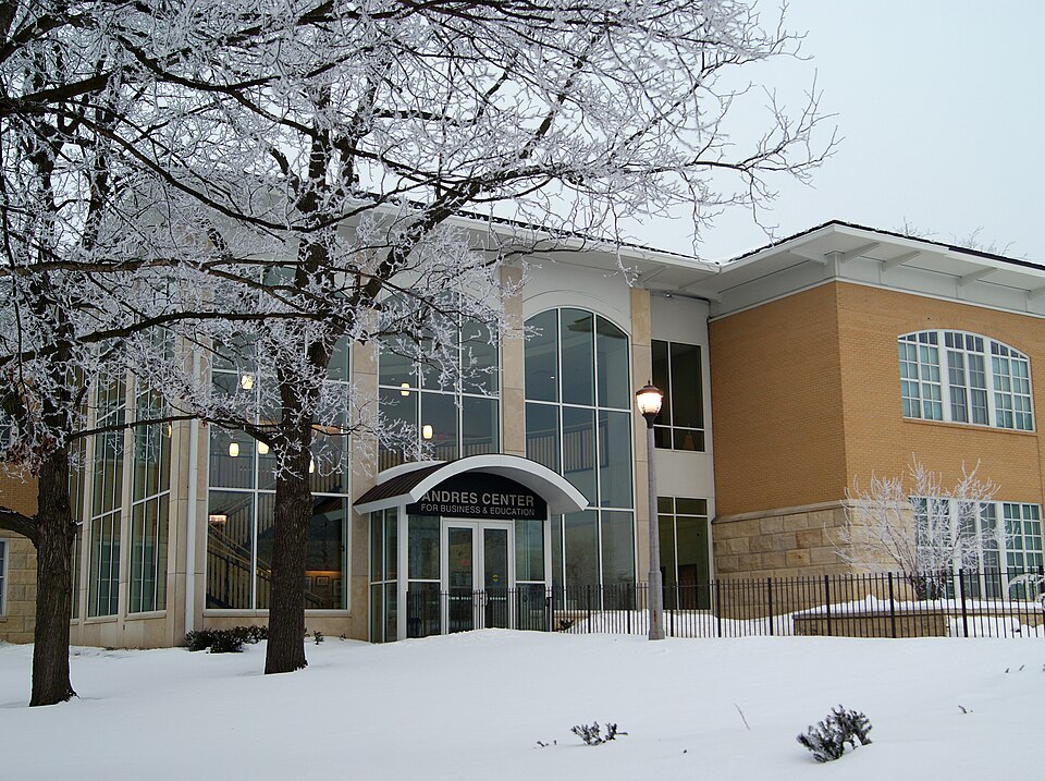 Campus of Upper Iowa University, Fayette, IA