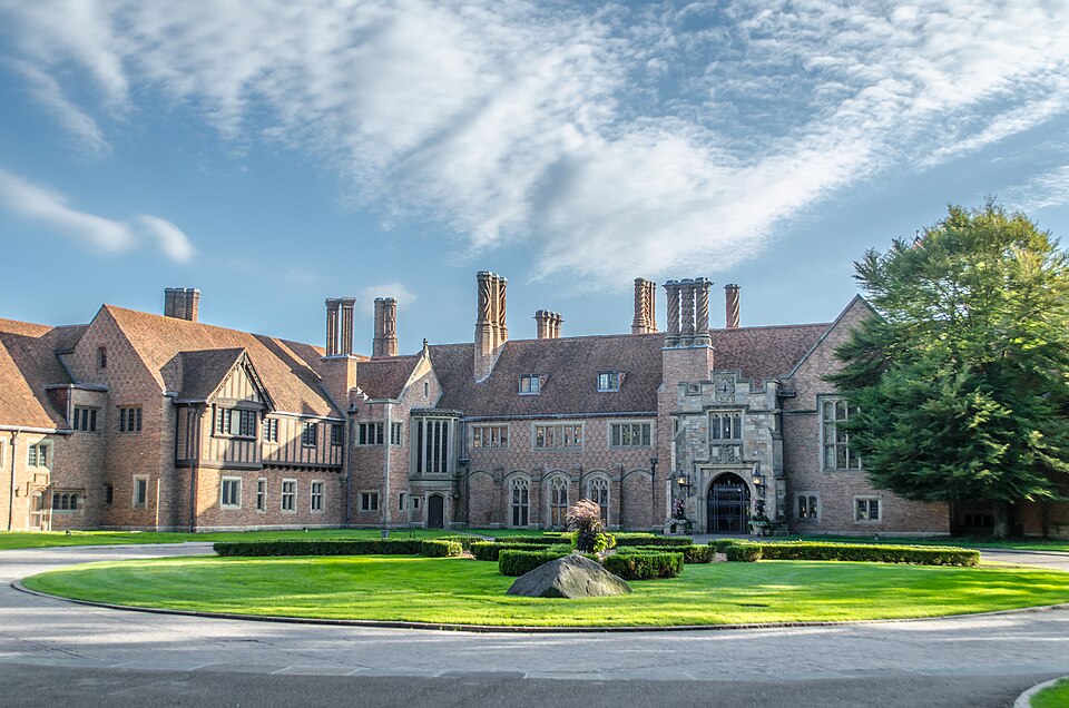 Campus of Oakland University, Rochester Hills, MI